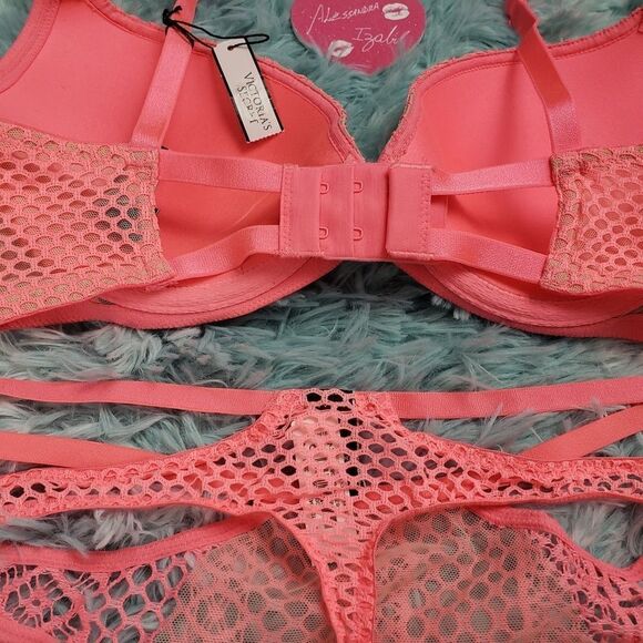 VS Salmon After Dark Fish Net Thong Push Up - Picture 4 of 4
